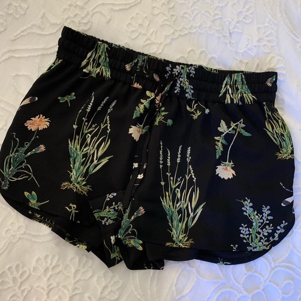 Cute floral shorts